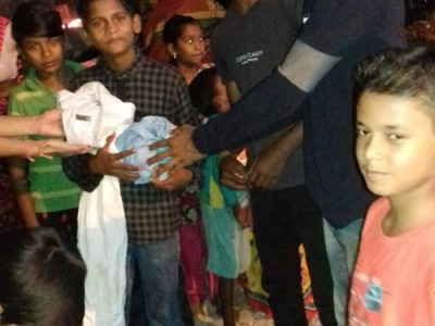 Clothes distribution